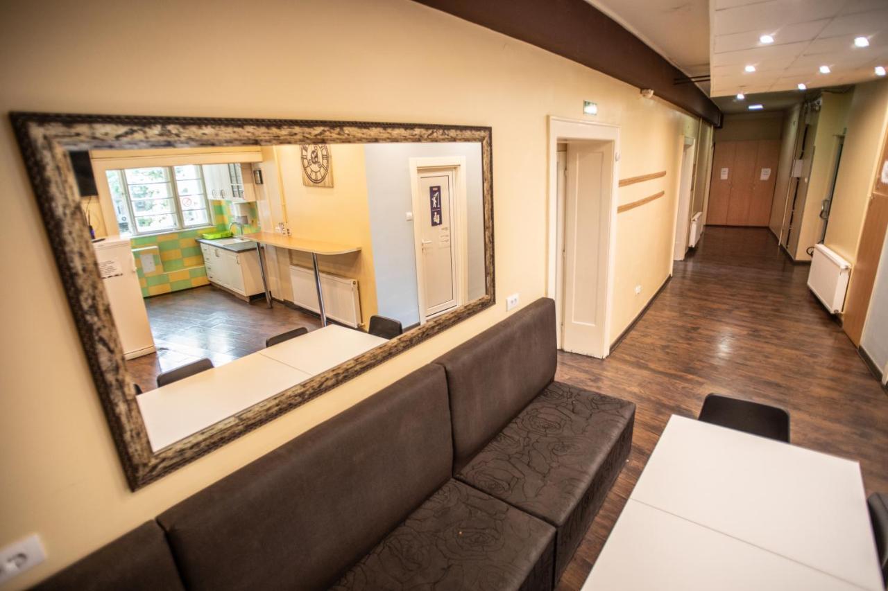 All In Hostel Belgrad Exterior foto