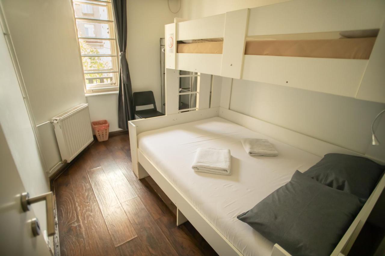 All In Hostel Belgrad Exterior foto